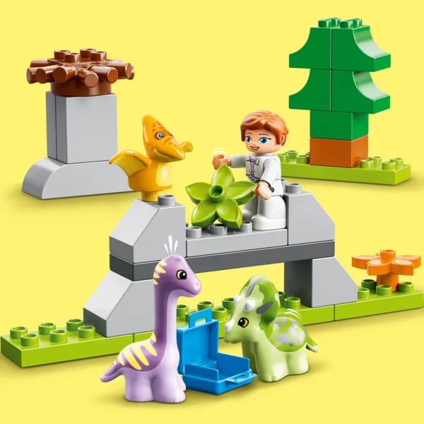 LEGO® DUPLO® Jurassic World™: Παιδικός Σταθμός Δεινοσαύρων (10938)