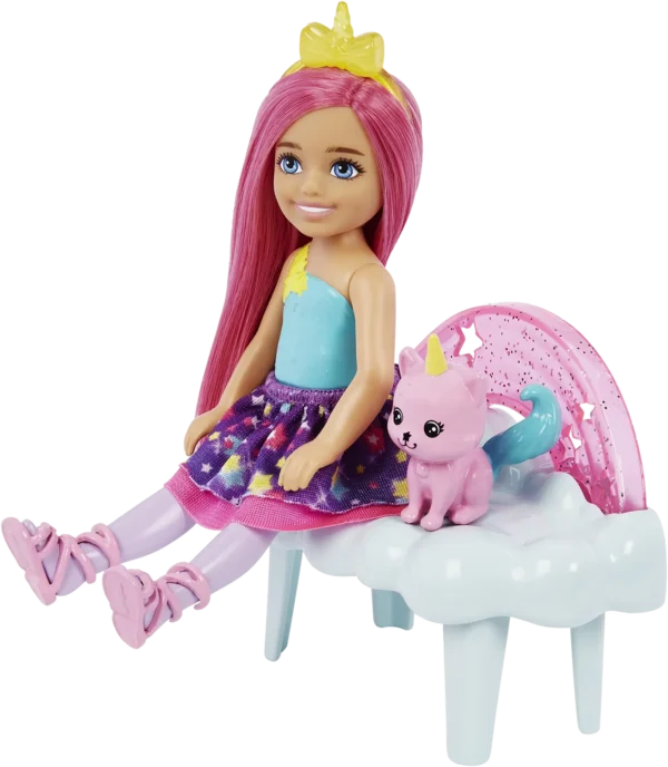 Barbie Club Chelsea Dreamtopia: Chelsea Doll Nurturing Fantasy Playset (HLC27)