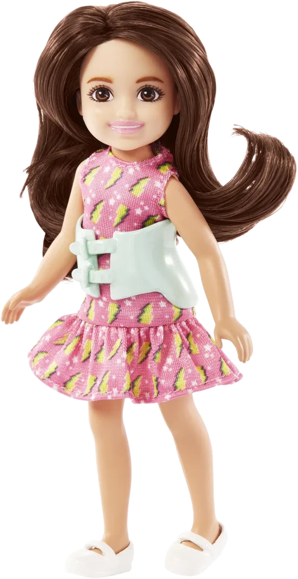 Mattel Barbie® Club Chelsea™: Κοριτσάκι Μελαχρινό Ροζ Φόρεμα Με Ζώνη-Κηδεμόνα (HKD90/DWJ33)